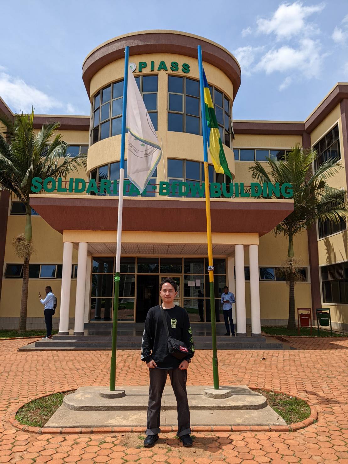 [Report] A TUFS student has started the exchange program at PIASS ...